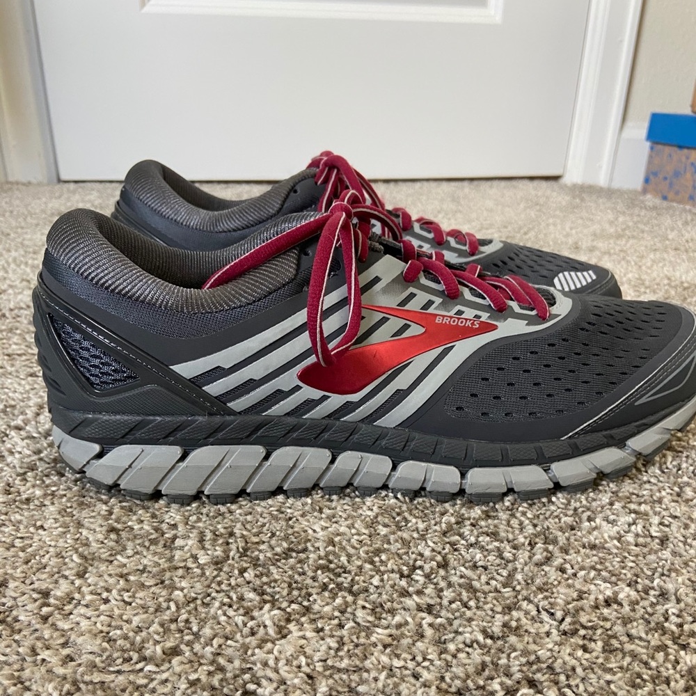 Men’s Brooks Beast 18 Shoes